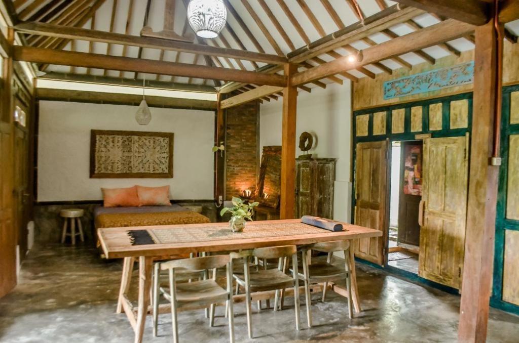 Villa Nextdoor Nature Yogyakarta บันตุล ภายนอก รูปภาพ