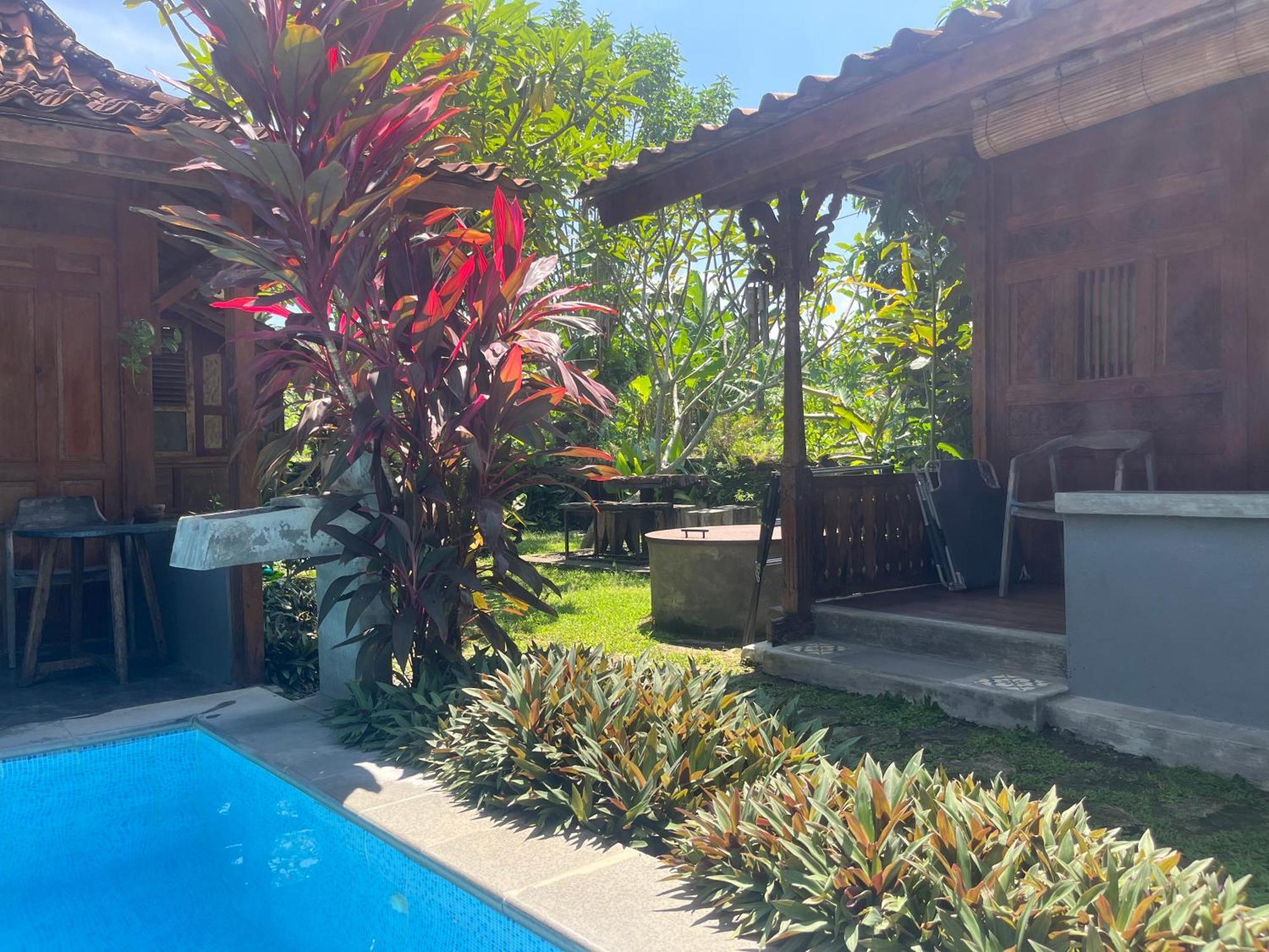 Villa Nextdoor Nature Yogyakarta บันตุล ภายนอก รูปภาพ